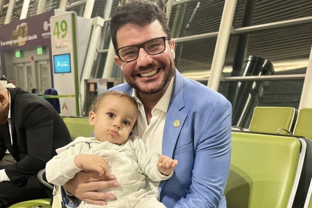 governador-gladson-cameli-celebra-recuperacao-de-bebe-acreano-apos-cirurgia-em-sao-paulo