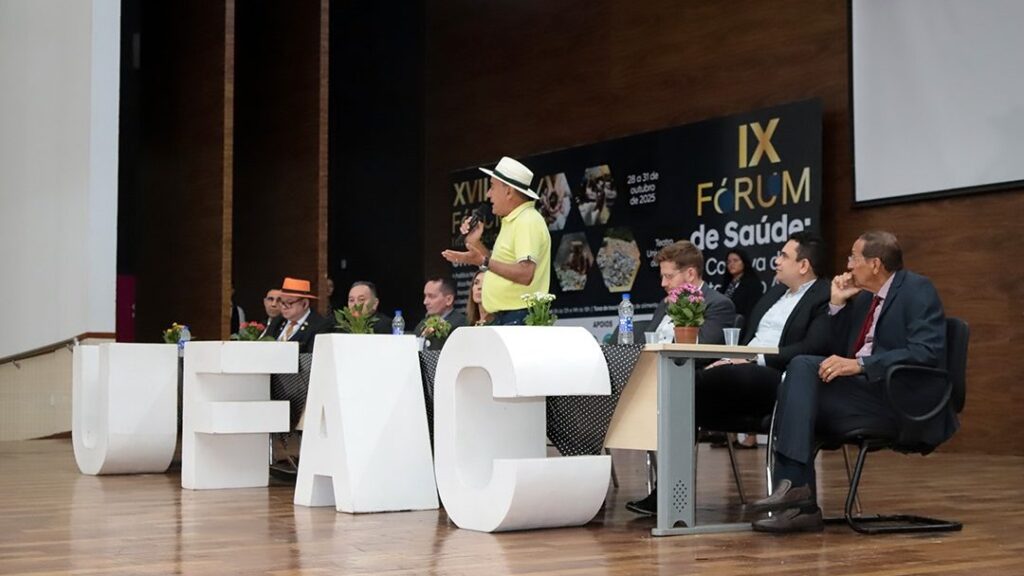 prefeito-de-rio-branco-abre-xvii-forum-internacional-em-saude-e-debate-politicas-ambientais