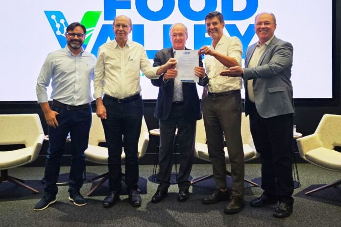 ufpr-e-ocepar-firmam-parceria-para-impulsionar-inovacao-agroindustrial