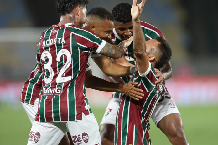 fluminense-vence-ceara-e-‘rouba’-lugar-do-botafogo-no-g6