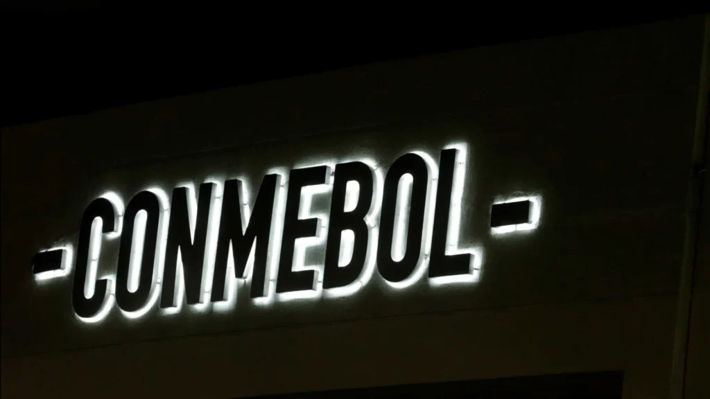 racing-‘nao-liga’-para-multa-e-aposta-em-pirotecnia-mesmo-apos-sancoes