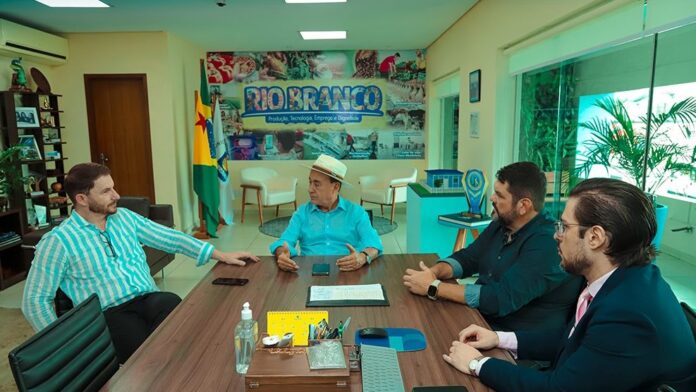 prefeitura-de-rio-branco-busca-modelo-de-santa-catarina-para-dar-destino-ecologico-ao-lixo