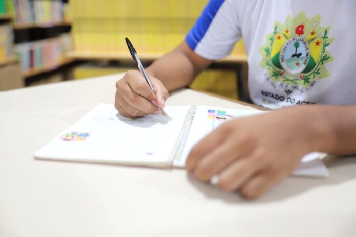 acre-e-heptacampeao-na-coleta-do-censo-escolar