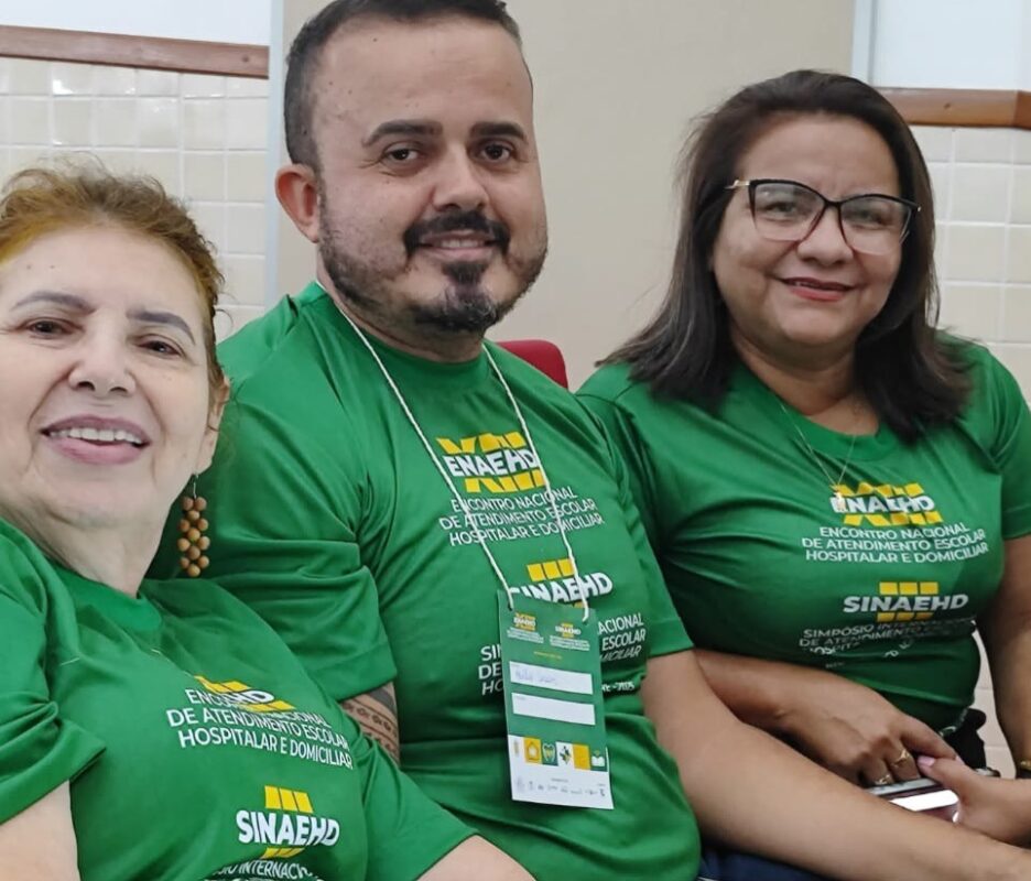 Prof. Nazinha,prof. Júlio e prof. Clarice.