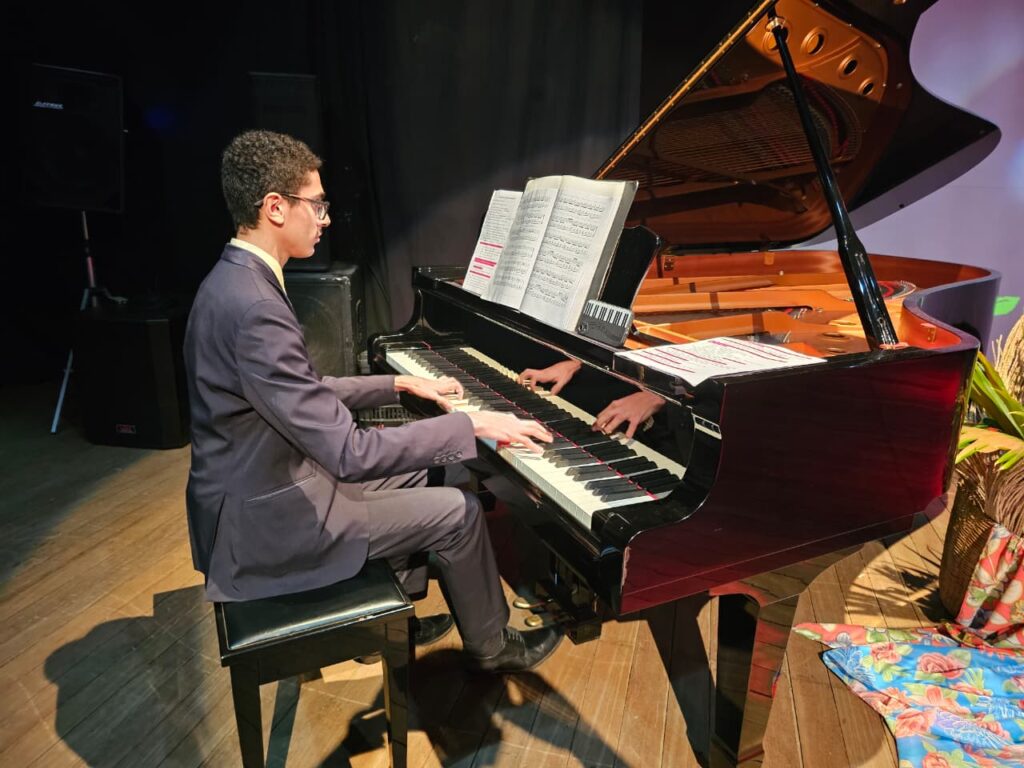 Sarau Cultural da Escola SESI 2025 celebra vozes e cores da cultura brasileira