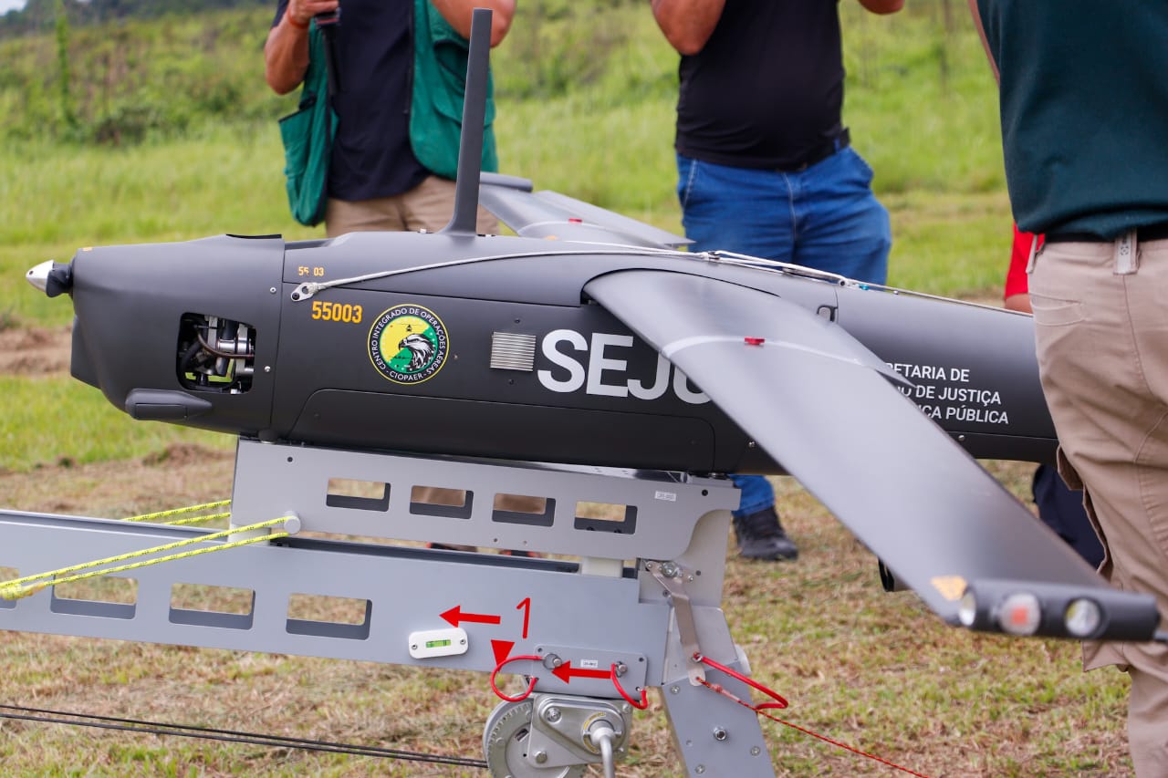 Lancamento da primeira aeronave nao tripulada do Estado 19