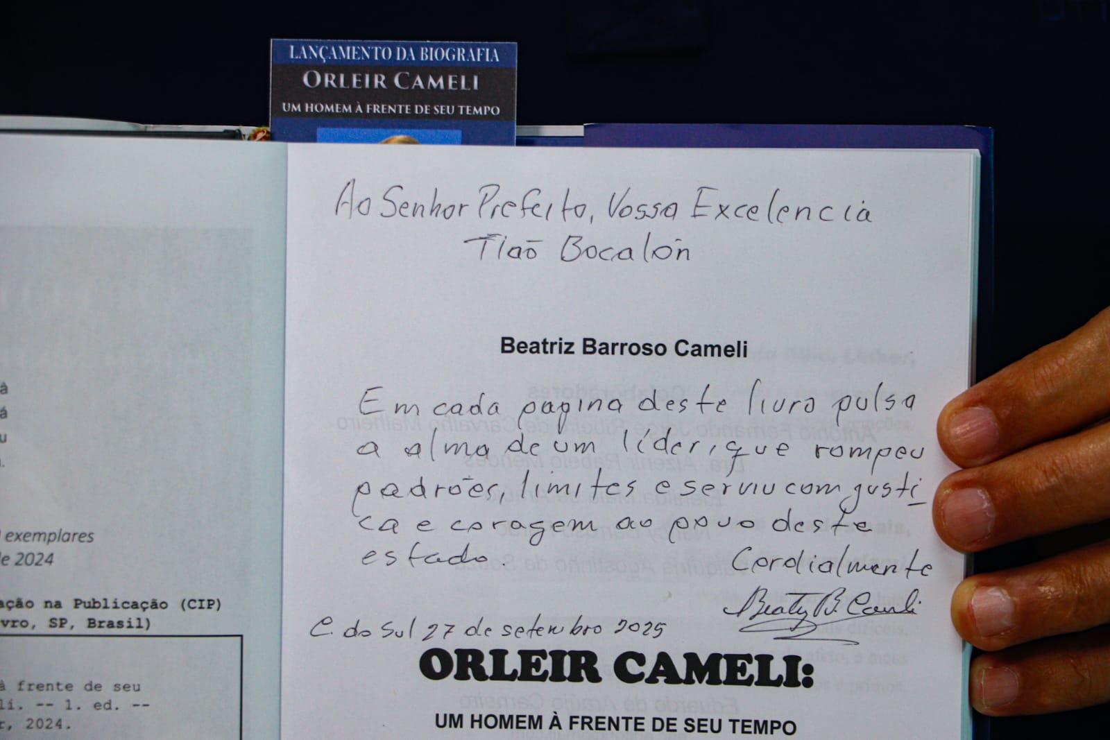 Foto Livro Orleir Cameli