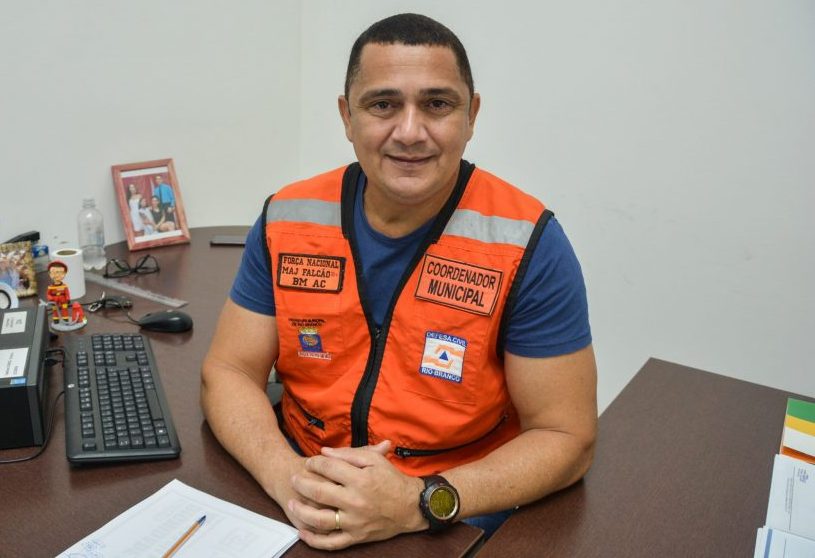 Foto do Major Cláudio Falcão