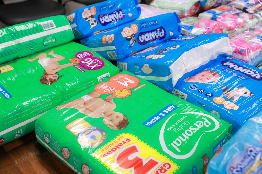 Presidente Nicolau Júnior entrega kits que serão destinados a mulheres atendidas na DEAM | Cidade AC News – Notícias do Acre