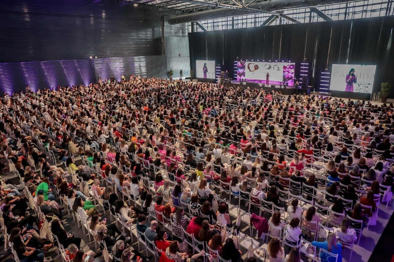 Caminhada do Delas Summit 2025 une bem-estar e conexões em Florianópolis | Cidade AC News – Notícias do Acre