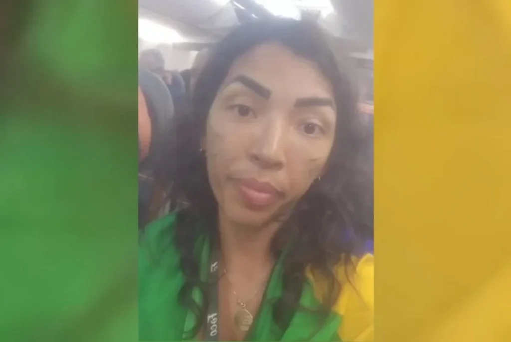 Mulher expulsa de avião no Rio de Janeiro