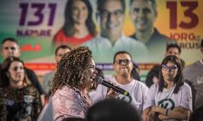 Política no Acre - juventude esquecida e obras inacabadas