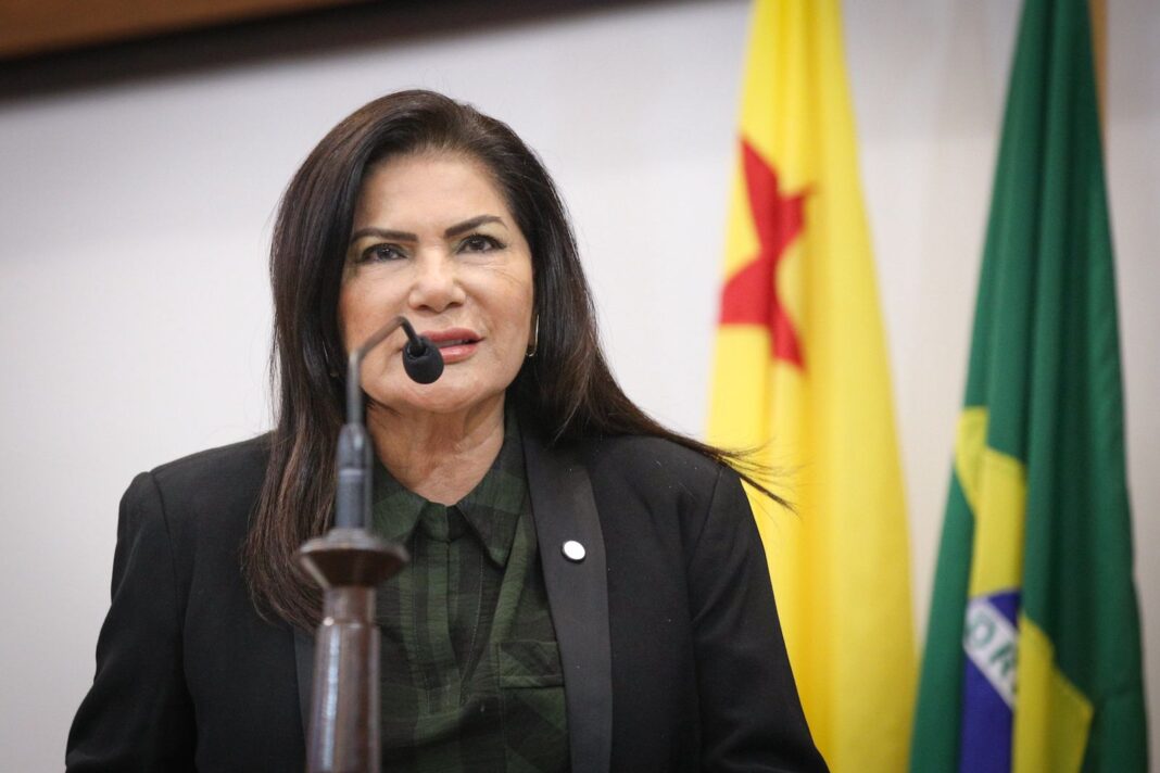 antonia-sales-destaca-importancia-das-emendas-parlamentares-e-elogia-atuacao-do-hospital-de-amor