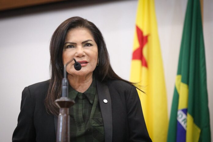 antonia-sales-destaca-importancia-das-emendas-parlamentares-e-elogia-atuacao-do-hospital-de-amor antonia-sales-destaca-importancia-das-emendas-parlamentares-e-elogia-atuacao-do-hospital-de-amor