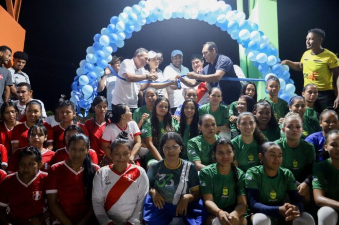 vice-governadora-mailza-prestigia-torneio-de-futebol-durante-festividades-pelos-33-anos-de-marechal-thaumaturgo vice-governadora-mailza-prestigia-torneio-de-futebol-durante-festividades-pelos-33-anos-de-marechal-thaumaturgo