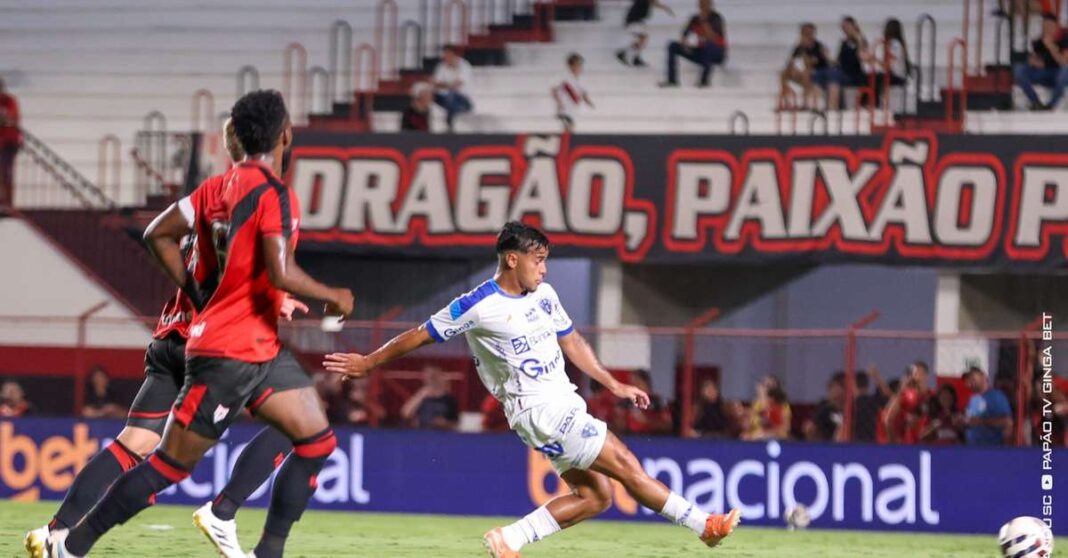 atletico-go-repete-2018-e-volta-a-ser-o-‘carrasco’-do-rebaixamento-do-paysandu