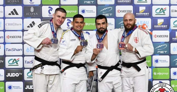 paraense-rafael-ribeiro-conquista-titulo-mundial-de-judo-em-paris-e-chega-ao-tricampeonato