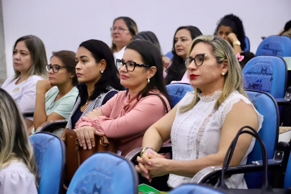 governo-promove-seminario-estadual-que-debate-politicas-publicas-para-criancas-e-adolescentes-no-estado