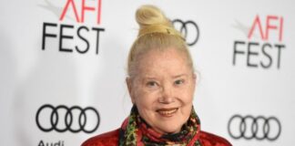 morre-sally-kirkland,-atriz-vencedora-do-globo-de-ouro,-aos-84-anos