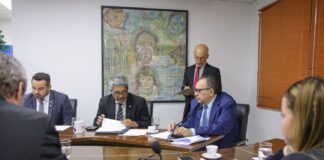 ccj-da-aleac-aprova-projetos-voltados-a-inclusao,-saude-e-reconhecimento-social