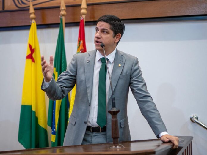 fagner-calegario-cobra-acao-do-governo-para-quitar-salarios-atrasados-de-terceirizados-e-evitar-colapso-social-no-fim-do-ano fagner-calegario-cobra-acao-do-governo-para-quitar-salarios-atrasados-de-terceirizados-e-evitar-colapso-social-no-fim-do-ano