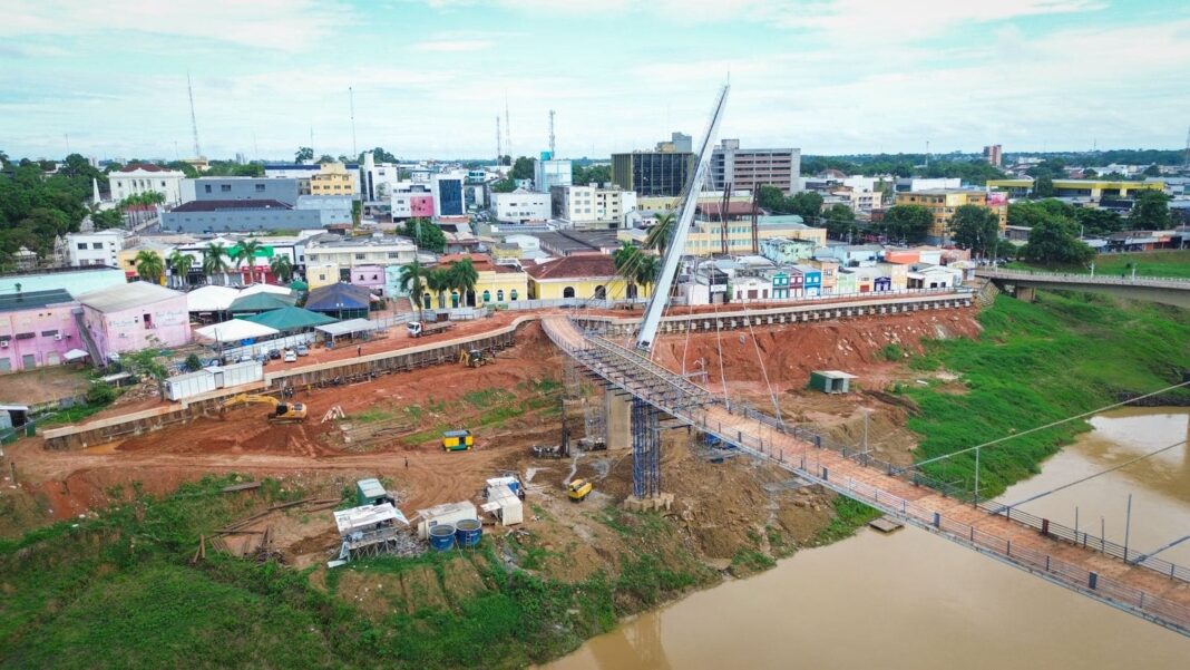 deracre-realiza-concretagem-e-instalacao-de-estacas-para-fortalecer-passarela-joaquim-macedo