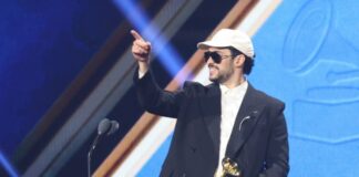 bad-bunny-vence-o-premio-de-album-do-ano-no-grammy-latino