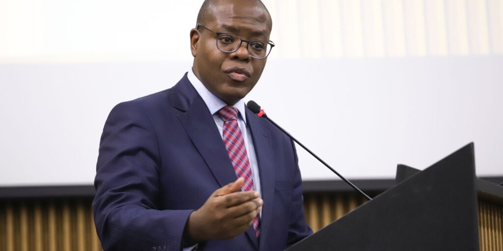 pf-indicia-ex-ministro-silvio-almeida-por-importunacao-sexual