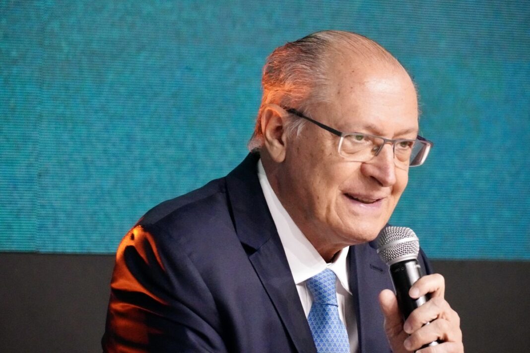 alckmin-diz-que-exportacao-sem-aliquotas-adicionais-chega-a-26%-e-fala-em-corrigir-‘distorcoes’