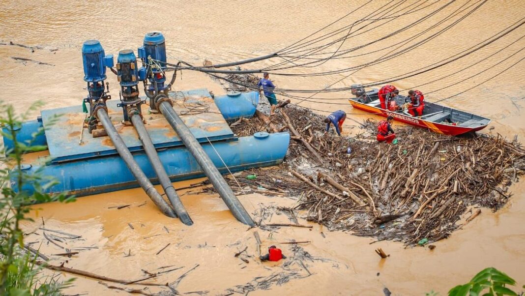 defesa-civil-municipal-emite-alerta-amarelo-apos-rapida-subida-do-rio-acre-e-grande-fluxo-de-balseiros