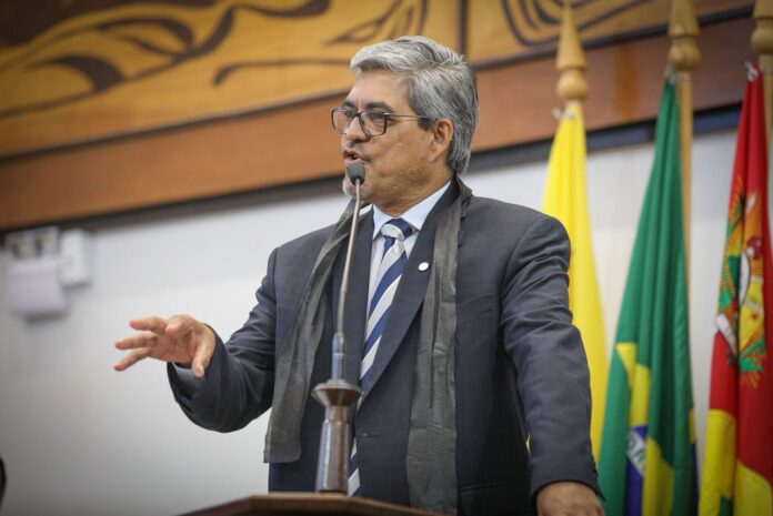 edvaldo-magalhaes-cobra-respeito-ao-compromisso-do-governo-com-plano-de-carreira-da-saude-e-chama-categoria-a-ocupar-a-casa-durante-votacao-do-orcamento