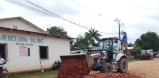 deracre-reforca-apoio-a-prefeitura-de-feijo-com-maquinarios-e-equipe-tecnica-na-manutencao-das-vias-urbanas