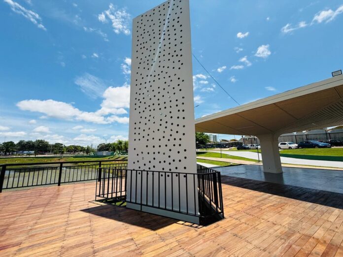 governo-avanca-na-revitalizacao-do-memorial-as-vitimas-da-covid-19 governo-avanca-na-revitalizacao-do-memorial-as-vitimas-da-covid-19