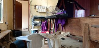 mais-de-300-pessoas-sao-levadas-de-escola-na-nigeria