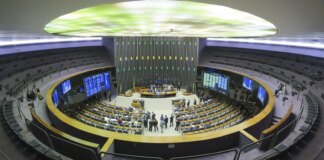 parlamentares-se-dividem-entre-apoios-e-criticas-a-prisao-de-bolsonaro