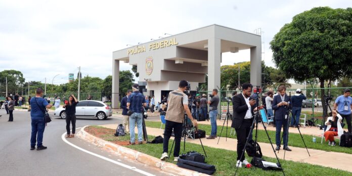 imprensa-mundial-noticia-a-prisao-do-ex-presidente-jair-bolsonaro imprensa-mundial-noticia-a-prisao-do-ex-presidente-jair-bolsonaro