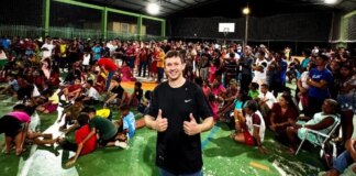 eduardo-velloso-percorre-comunidades-isoladas-do-interior-do-acre,-escuta-moradores-e-anuncia-mutirao-de-saude-para-2026