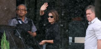 bolsonaro-recebe-a-ex-primeira-dama-michelle-na-pf