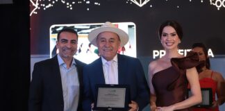prefeitura-de-rio-branco-recebe-homenagem-inedita-na-categoria-“parceria-de-excelencia”