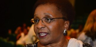 com-lentes-e-voz,-mostra-revisita-trajetoria-de-luiza-bairros