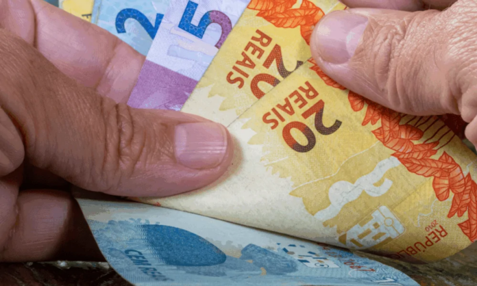 governo-anuncia-pagamento-dos-servidores-para-o-dia-27-de-novembro