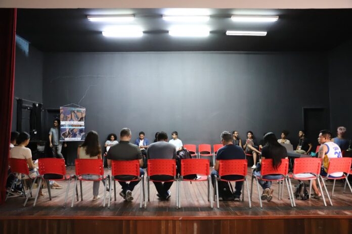 educacao-do-acre-e-ufac-realizam-oficina-de-praticas-de-coral-em-rio-branco