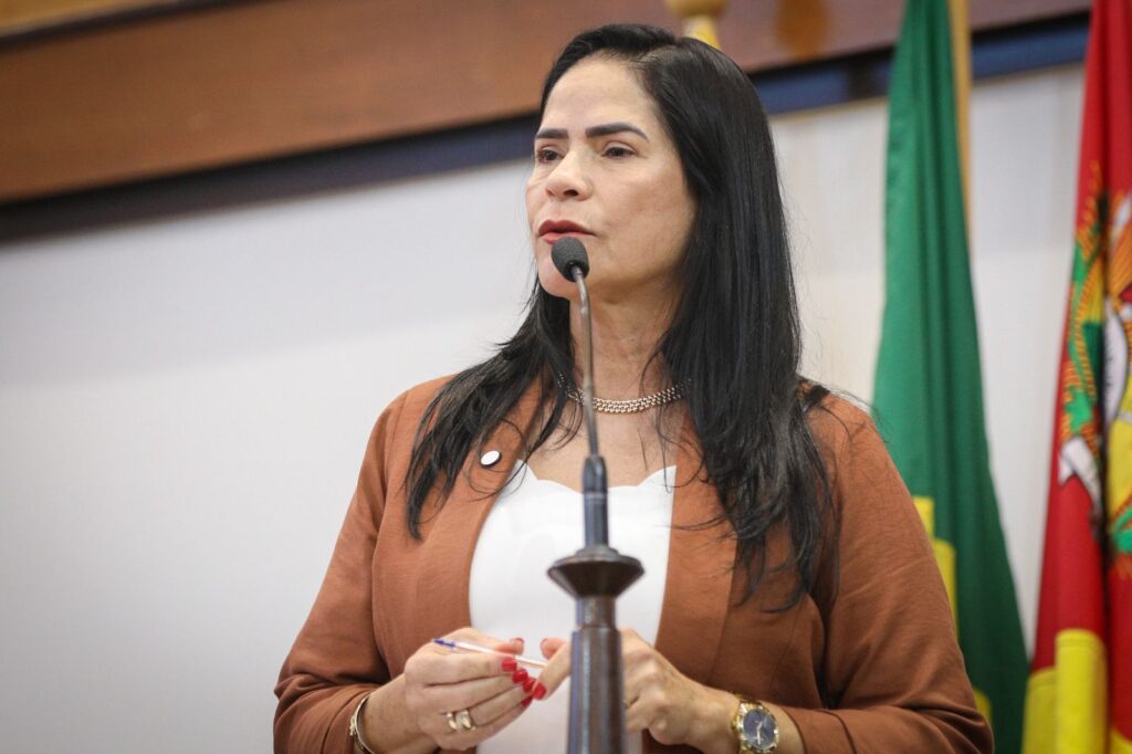 maria-antonia-destaca-agenda-em-marechal-thaumaturgo-e-reforca-compromisso-com-populacoes-ribeirinhas-e-povos-indigenas