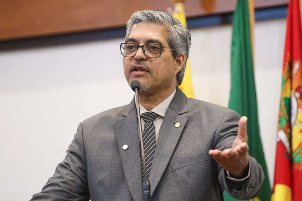 edvaldo-magalhaes-cobra-robustez-no-orcamento-e-critica-postura-do-governo-em-casos-de-violencia-contra-mulheres-e-monitorados