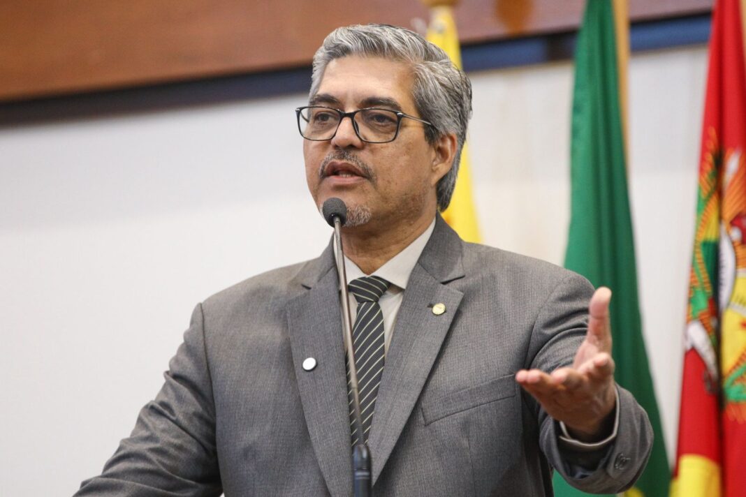 edvaldo-magalhaes-cobra-robustez-no-orcamento-e-critica-postura-do-governo-em-casos-de-violencia-contra-mulheres-e-monitorados