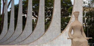 maioria-do-stf-valida-execucao-das-penas-de-bolsonaro-e-seis-reus