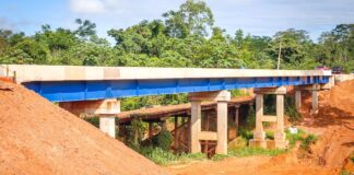 prefeito-de-rio-branco-realiza-visita-tecnica-as-obras-da-ponte-sobre-o-igarape-caipora