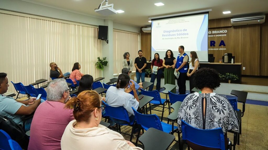 prefeitura-de-rio-branco-apresenta-diagnostico-de-residuos-solidos-e-destaca-impactos-ambientais-na-capital