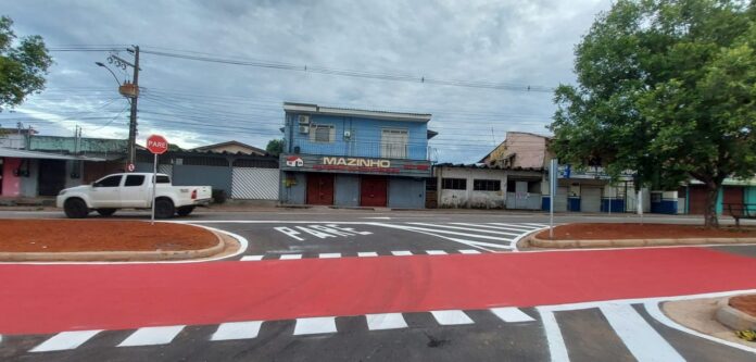prefeitura-de-rio-branco-implanta-melhorias-no-transito-da-valdomiro-lopes-apos-reivindicacoes-da-comunidade