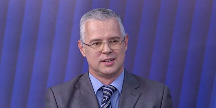 prisao-de-militares-revela-amadurecimento-democratico,-diz-historiador